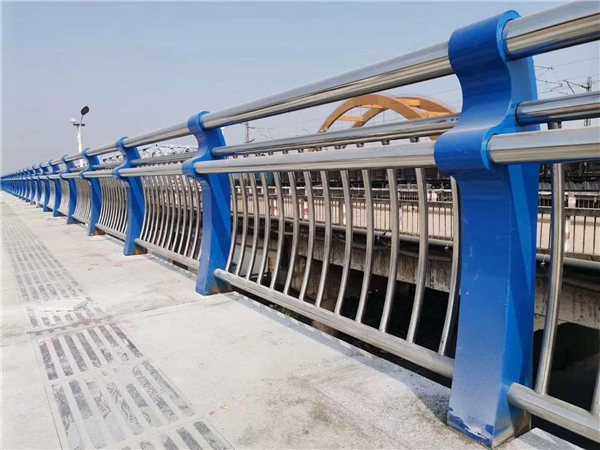 吴忠304不锈钢复合管护栏的生产工艺揭秘